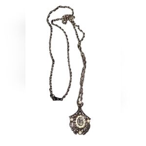 Avon Vintage Silver Tone Victorian Design Pendant Necklace